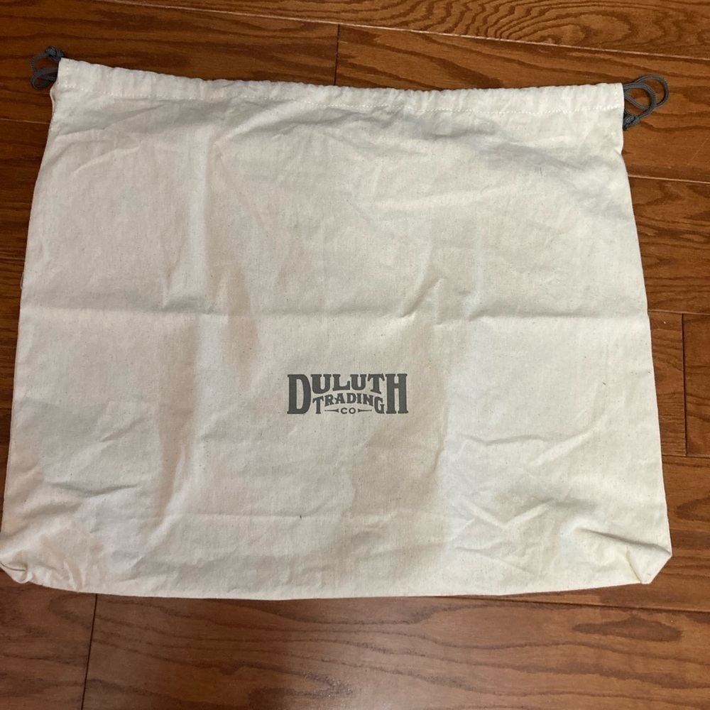 Duluth trading company purse dust bag 20 x 18 Gray coloring of letters